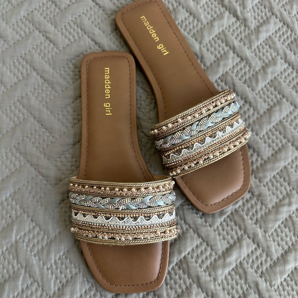 Madden Girl Slide Sandals - Picture 3 of 4